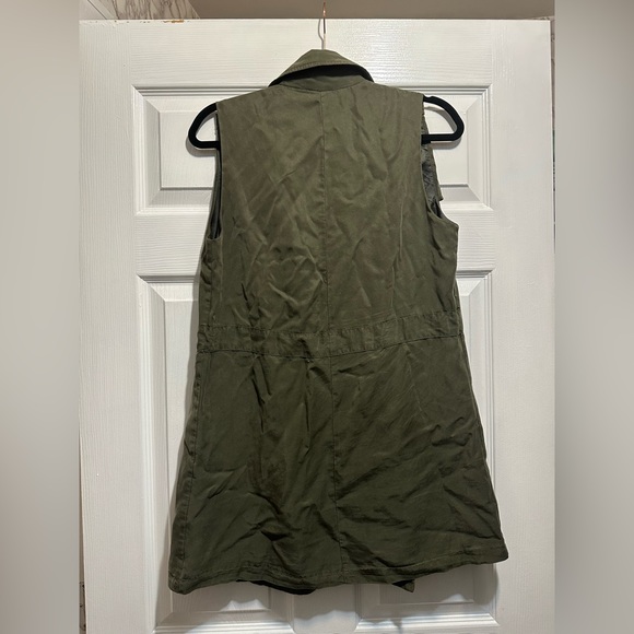 Velvet Heart Olive Green Vest - Picture 5 of 5